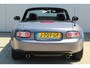 Mazda MX-5 1.8-127pk Exclusive Cabriolet. Een geweldig strak sturende wagen. Van liefhebber voor liefhebber ! Schroefset, lmv, Airco, Elektrische Ramen, Centrale portiervergrendeling etc.
