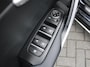 Kia ProCeed 1.5 T-GDi GT-Line | Trekhaak | Schuifdak | Stuur-/stoelverwarming | Camera | Dodehoek detectie | Telefoonlader | Cruise adapt. | 17" LM | LED |