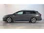 Volkswagen Golf Variant 1.5 eTSI DSG R-Line Panoramadak Camera Sfeerverlichting Trekhaak Alcantara