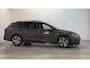 Volkswagen Golf Variant 1.5 eTSI DSG R-Line Panoramadak Camera Sfeerverlichting Trekhaak Alcantara