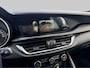 Alfa Romeo Stelvio 2.0 T AWD | 200 pk | Adaptive Cruise | Camera | Trekhaak | Winter- & Zomerset