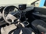 Dacia Jogger 1.0 TCe Carplay Cruise Led navi Camera BJ 2024 Eerste Eigenaar Nieuwstaat 17330 Km Gereden Fabrieksgarantie tot 14-11-2027 incl 12 maanden garantie