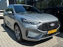 Ford Kuga 2.5 PHEV ST-Line 243 PK | 2100KG TREKGEWICHT| ELEK. UITKLAPBARE TREKHAAK| FULL LED| KEYLESS ENTRY & START| CAMERA + PARKEERSENSOREN| NAVIGATIE + APPLE CARPLAY/ANDROID AUTO|