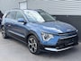 Kia Niro Hybrid 1.6 GDi DynamicLine Navigatie, 18" LMV, Achteruitrijcamera, Parkeersensoren voor + achter, Adaptieve cruise control, Climate control