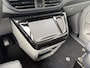 Ford Tourneo Custom Plug-in Hybrid 233pk L2 Titanium X | 8 Persoons | Matrix Led koplampen | Wegklapbare Trekhaak | Luxery Pack |