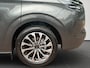 Ford Tourneo Custom Plug-in Hybrid 233pk L2 Titanium X | 8 Persoons | Matrix Led koplampen | Wegklapbare Trekhaak | Luxery Pack |