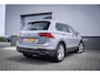 Volkswagen Tiguan 1.5 TSI 150PK DSG Life | 19 inch velgen met 4seizoenbanden | Achteruitrijcamera | Stuurwiel verwarmd
