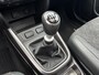 Suzuki Vitara 1.4 Boosterjet Style Smart Hybrid | Rijklaarprijs | Trekhaak | Schuif -/ kanteldak | Climate Control | Adaptive Cruise Control | Parkeersensoren voor + achter |