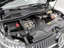 Mercedes-Benz V-klasse 250d 4-MATIC Extra-Lang AMG 6-persoons Elektrische schuifdeuren Distronic Burmester Trekhaak afneembaar 2500kg