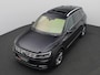 Volkswagen Tiguan Allspace 1.5 TSI R-line Highline Business 150PK DSG Trekhaak, Achteruitrijcamera, 19" LM Velgen, Clima, Adaptieve Cruise Control