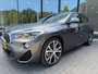 BMW X2 sDrive20i 192pk M-Sport,LED,Schuifdak,HUD,NaviPro,Stoelverw,Dealer OH,Clima,Cruise,
