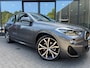 BMW X2 sDrive20i 192pk M-Sport,LED,Schuifdak,HUD,NaviPro,Stoelverw,Dealer OH,Clima,Cruise,