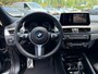 BMW X2 sDrive20i 192pk M-Sport,LED,Schuifdak,HUD,NaviPro,Stoelverw,Dealer OH,Clima,Cruise,