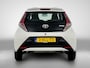Toyota Aygo 1.0 VVT-i x-play | Airco | Achteruitrijcamera | Elektrische ramen voor | elektrisch verstelbare buitenspiegels |