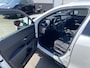 Lexus UX 250h Comfort Business Apple Carplay en/of Android auto navigatie, Achteruitrijcamera, LMV, Adaptieve cruise control, Climate control