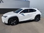 Lexus UX 250h Comfort Business Apple Carplay en/of Android auto navigatie, Achteruitrijcamera, LMV, Adaptieve cruise control, Climate control