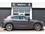 Alfa Romeo Stelvio 2.0 T 280pk AWD (4x4) Super Veloce Automaat | Navigatie | Carplay & Android Auto | Camera | Airco ECC | Panoramisch Open Dak | Parkeersensoren | Leder | Lichtmetalen Velgen | Dodehoek Detectie |  Alarm | Isofix | 4 Seizoenen Banden | Zeer Compleet!!!