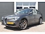 Alfa Romeo Stelvio 2.0 T 280pk AWD (4x4) Super Veloce Automaat | Navigatie | Carplay & Android Auto | Camera | Airco ECC | Panoramisch Open Dak | Parkeersensoren | Leder | Lichtmetalen Velgen | Dodehoek Detectie |  Alarm | Isofix | 4 Seizoenen Banden | Zeer Compleet!!!
