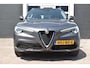 Alfa Romeo Stelvio 2.0 T 280pk AWD (4x4) Super Veloce Automaat | Navigatie | Carplay & Android Auto | Camera | Airco ECC | Panoramisch Open Dak | Parkeersensoren | Leder | Lichtmetalen Velgen | Dodehoek Detectie |  Alarm | Isofix | 4 Seizoenen Banden | Zeer Compleet!!!