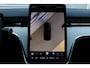 Volvo EX90 Twin Motor Performance Ultra 7P. 106 kWh | 800V | 680PK | Elektrochromatisch Panoramadak | Nappa Lederen Bekleding | Stoelventilatie & Massagefunctie Voorstoelen | Luchtvering | Bowers & Wilkins High Fidelity Audiosysteem | Dolby Atmos | Abbey Road Studios Mode | Getint Glas | 22-Inch Lichtmetalen Velgen | Stoelverwarming Voor en Achter | Stuurverwarming | Keyless | BLIS | Adaptive Cruise Control | Pilot Assist | Park Pilot Assist | Visual Park Assist met 360° Camera | Google | Soft Close |