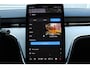 Volvo EX90 Twin Motor Performance Ultra 7P. 106 kWh | 800V | 680PK | Elektrochromatisch Panoramadak | Nappa Lederen Bekleding | Stoelventilatie & Massagefunctie Voorstoelen | Luchtvering | Bowers & Wilkins High Fidelity Audiosysteem | Dolby Atmos | Abbey Road Studios Mode | Getint Glas | 22-Inch Lichtmetalen Velgen | Stoelverwarming Voor en Achter | Stuurverwarming | Keyless | BLIS | Adaptive Cruise Control | Pilot Assist | Park Pilot Assist | Visual Park Assist met 360° Camera | Google | Soft Close |