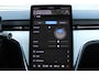 Volvo EX90 Twin Motor Performance Ultra 7P. 106 kWh | 800V | 680PK | Elektrochromatisch Panoramadak | Nappa Lederen Bekleding | Stoelventilatie & Massagefunctie Voorstoelen | Luchtvering | Bowers & Wilkins High Fidelity Audiosysteem | Dolby Atmos | Abbey Road Studios Mode | Getint Glas | 22-Inch Lichtmetalen Velgen | Stoelverwarming Voor en Achter | Stuurverwarming | Keyless | BLIS | Adaptive Cruise Control | Pilot Assist | Park Pilot Assist | Visual Park Assist met 360° Camera | Google | Soft Close |