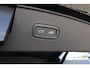 Volvo EX90 Twin Motor Performance Ultra 7P. 106 kWh | 800V | 680PK | Elektrochromatisch Panoramadak | Nappa Lederen Bekleding | Stoelventilatie & Massagefunctie Voorstoelen | Luchtvering | Bowers & Wilkins High Fidelity Audiosysteem | Dolby Atmos | Abbey Road Studios Mode | Getint Glas | 22-Inch Lichtmetalen Velgen | Stoelverwarming Voor en Achter | Stuurverwarming | Keyless | BLIS | Adaptive Cruise Control | Pilot Assist | Park Pilot Assist | Visual Park Assist met 360° Camera | Google | Soft Close |