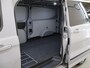 Ford Transit Custom 300 2.0 TDCI | 170 PK | AUT. | L2 H1 | SPORT | GLASSLOOK-PANELEN | 2X ZIJSCHUIFDEUR | BLIND SPOT | STOELVERWARMING | STUURWIELVERWARMING | KEYLESS GO | ADAPTIEVE CRUISE CONTROL | 19" VELGEN | NAVIGATIE | CARPLAY | ANDROID AUTO
