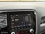 Mitsubishi Outlander 2.4 PHEV Pure | Camera | Afn. Trekhaak | 1500kg Trekgewicht! | Clima | Stoelverwarming |