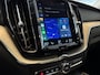 Volvo XC60 2.0 T8 Twin Engine AWD Inscription Panodak / Leer / Elek Trekhaak / BLIS / full LED / Apple Carplay / Camera / Adapt