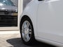 Volkswagen Up! 1.0 60 pk BMT high up! | Airco | Stoelverwarming | 15'' LM | Elektrische Ramen |