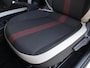 Volkswagen Up! 1.0 60 pk BMT high up! | Airco | Stoelverwarming | 15'' LM | Elektrische Ramen |