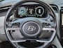 Hyundai Tucson 1.6 T-GDI PHEV Premium Sky 4WD / Glazen schuif- en kanteldak / Rondomzicht camera / Trekgewicht 1.350 kg / Elektrische achterklep / Stuur- Stoel & Achterbank verwarming / Adaptief cruise control / Stoelventilatie / Apple Carplay Android Auto /