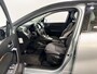 Renault Captur 160PK E-Tech Plug-in Hybrid Intens Automaat | Trekhaak | Navi | Apple CarPlay/Android Auto | 18" Lichtmetalen Velgen | Licht & Regen Sensor | Cruise Control | Climate Control | Digital Cockpit |