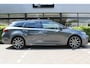 Toyota Corolla Touring Sports 1.8 Hybrid GR-Sport Bi-Tone | Rijklaar | Trekhaak | Navi | Apple/Android | Clima | Stoelverwarming | Cruise