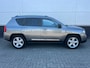 Jeep Compass 2.4 Limited 4WD Automaat - Airco - schuif/kantel-dak - trekhaak - sensoren - NAP - navi - armsteun - isofix
