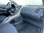 Toyota Auris 1.6-16V 5drs Clima - trekhaak - NAP - Orig. NL-auto - cruise control - Lm velgen