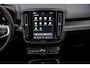 Volvo EC40 Single Motor Extended Range Ultra | Black Edition | Europa | 82 kWh | Adaptive Cruise Control | BLIS | Panoramadak | Harman / Kardon | Nubuck | 360 Camera | 20" | Memory | Elektrische Stoelen | Stoelverwarming voor & achter | Stuuverwarming |