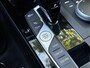 BMW 1-Serie 118i High Executive M-sport | M-AERODYNAMICA| SFEERVERLICHTING| NAVIGATIE + APPLE CARPLAY/ANDROID AUTO| PARKEERSENSOREN V+A| FULL LED| KEYLESS| GETINT GLAS|