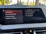 BMW 1-Serie 118i High Executive M-sport | M-AERODYNAMICA| SFEERVERLICHTING| NAVIGATIE + APPLE CARPLAY/ANDROID AUTO| PARKEERSENSOREN V+A| FULL LED| KEYLESS| GETINT GLAS|