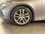 Lexus IS 300h Hybrid Edition 30 | Stoelverwarming | Elektrisch stuur | Parkeersensoren |