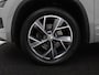Skoda Kodiaq 1.5 TSI Sportline Business | Keyless | Adaptive cr | Keyless | Adaptive cruise control | Carplay | Climate control | Stoel & Stuurverwarming | Camera | Navigatie | Bluetooth | DAB+ | Sfeerverlichting | Canton audio