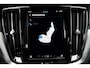 Volvo V60 T6 Plug-in hybrid AWD Plus Dark | Semi- Elektrische Trekhaak | Premium audio by Harman Kardon | Verwarmbare voor- en achterstoelen + Stuurwiel | Verwarmbare Voorruit | Rondomzicht camera