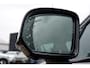 Volvo V60 T6 Plug-in hybrid AWD Plus Dark | Semi- Elektrische Trekhaak | Premium audio by Harman Kardon | Verwarmbare voor- en achterstoelen + Stuurwiel | Verwarmbare Voorruit | Rondomzicht camera