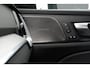 Volvo V60 T6 Plug-in hybrid AWD Plus Dark | Semi- Elektrische Trekhaak | Premium audio by Harman Kardon | Verwarmbare voor- en achterstoelen + Stuurwiel | Verwarmbare Voorruit | Rondomzicht camera