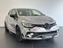 Renault Clio 1.6 Turbo R.S. Trophy UNIEK! | ACHTERUITRIJCAMERA | STOELVERWARMING | AKRAPOVIČ UITLAATSYSTEEM | BOSE AUDIOSYSTEEM |
