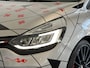 Renault Clio 1.6 Turbo R.S. Trophy UNIEK! | ACHTERUITRIJCAMERA | STOELVERWARMING | AKRAPOVIČ UITLAATSYSTEEM | BOSE AUDIOSYSTEEM |