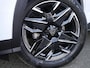 Peugeot 3008 1.2 Hybrid 136 GT | Stoel en stuurverwarming | Rondom Camera | Adaptive cruise control | Automaat | Keyless entry en start | Full led | Navigatie