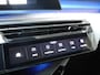 Peugeot 3008 1.2 Hybrid 136 GT | Stoel en stuurverwarming | Rondom Camera | Adaptive cruise control | Automaat | Keyless entry en start | Full led | Navigatie