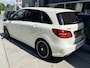 Mercedes-Benz B-klasse 180 AMG Night Edition Plus Automaat Apple Carplay Navigatie Sportstoelen Camera LED